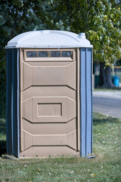 Portable Toilet Options We Offer in Edwardsburg, MI