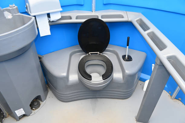 Best Long-term porta potty rental  in Edwardsburg, MI